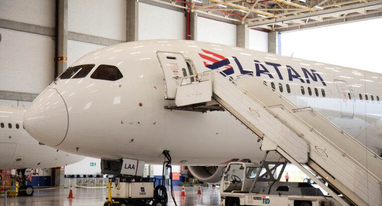 Incidente em voo da Latam deixa ao menos 50 feridos na Nova Zelândia